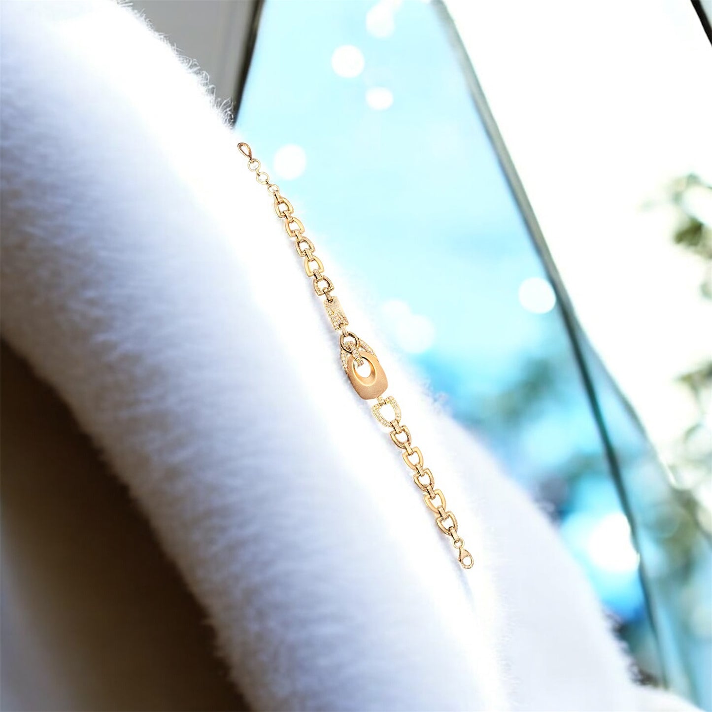 Luxe Rose-Gold Link Fusion Bracelet