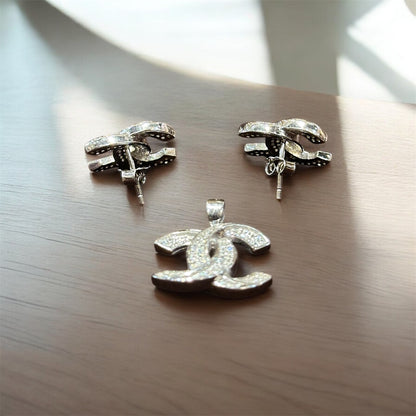 Lustro Interlock Signature Set