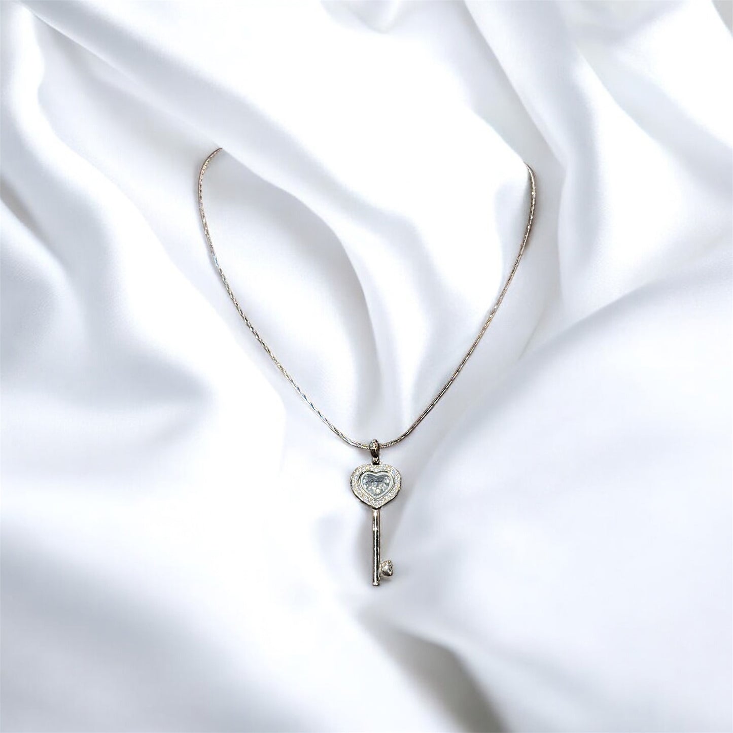 Heart-Key Sparkle Pendant