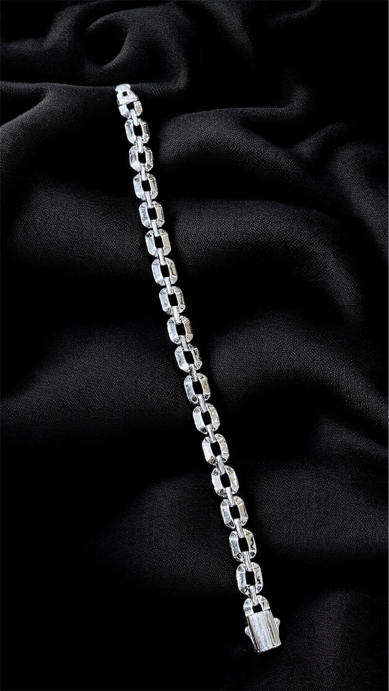 Luxe Silver Linked Bracelet