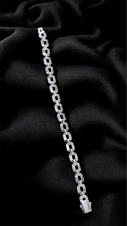 Luxe Silver Linked Bracelet