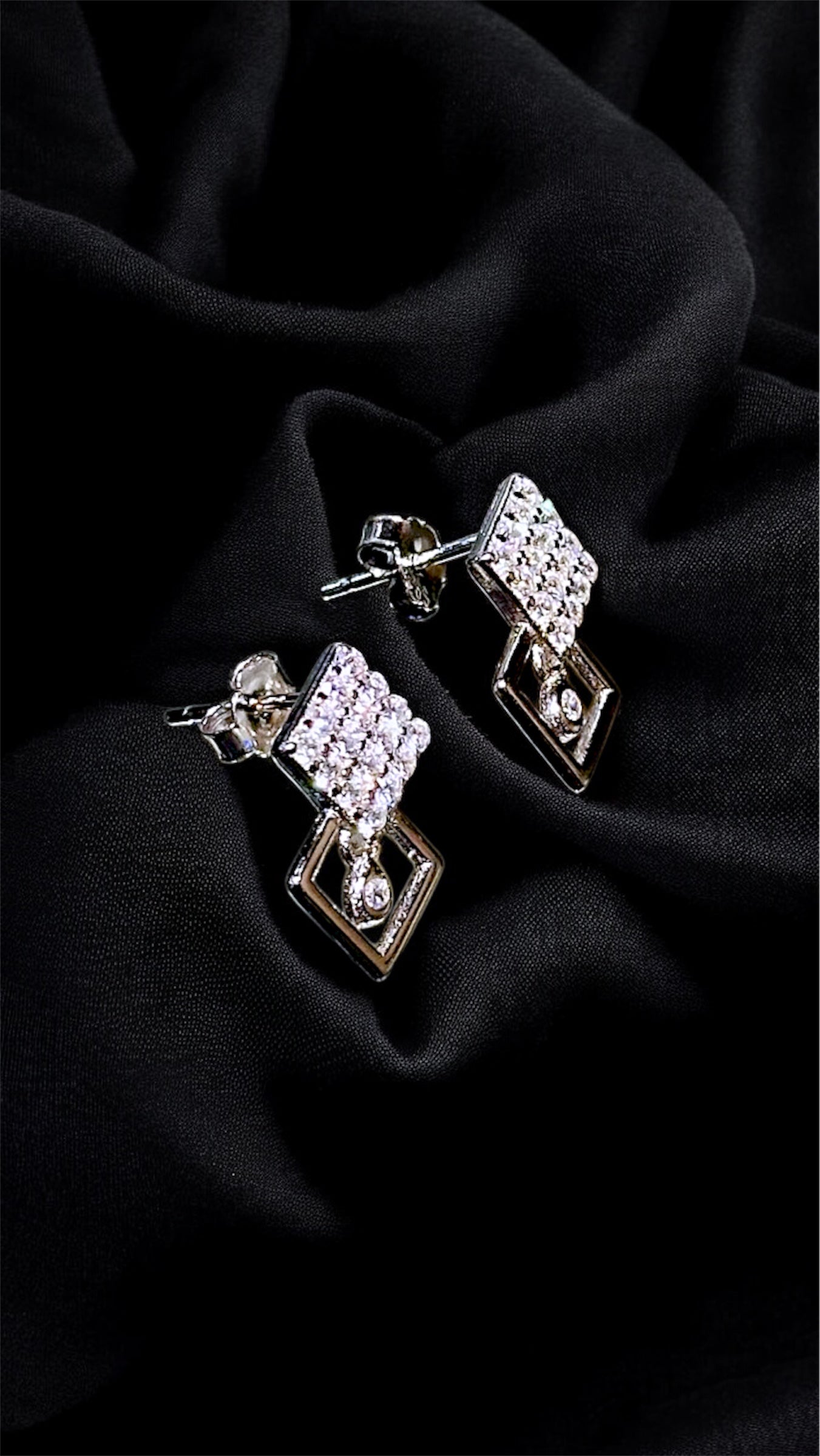 Geometric Spark Diamond Pendant & Earrings Set