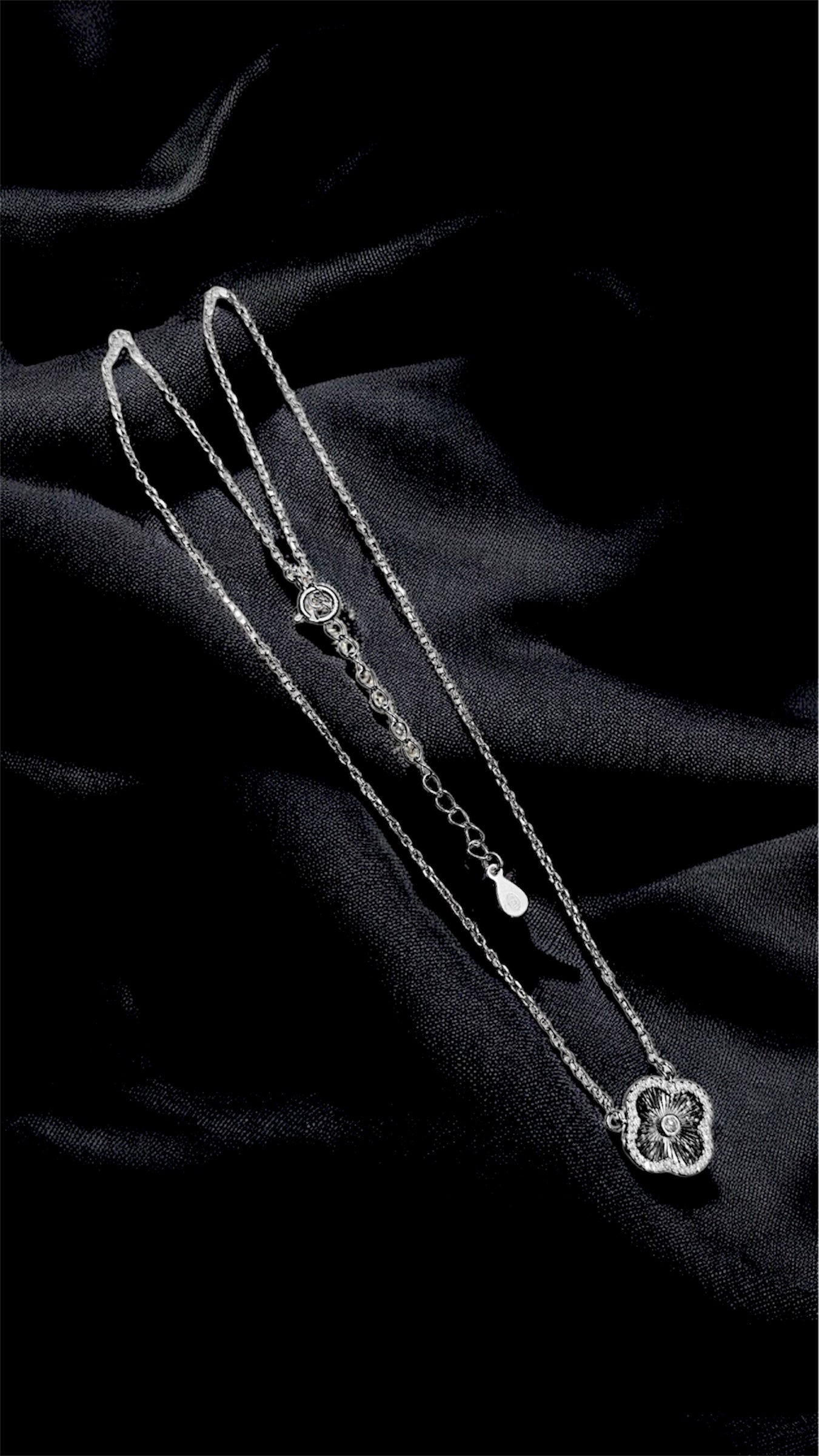 Luxe Floral Pendant Necklace