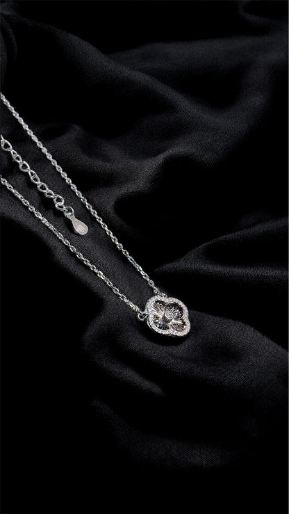 Luxe Floral Pendant Necklace